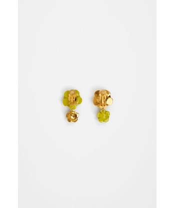 Doubles boucles d’oreilles à fleurs Pour