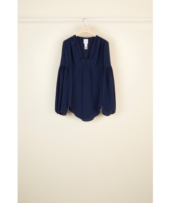 Silk blouse with Bishop sleeves s'inspire de l'anatomie humaine