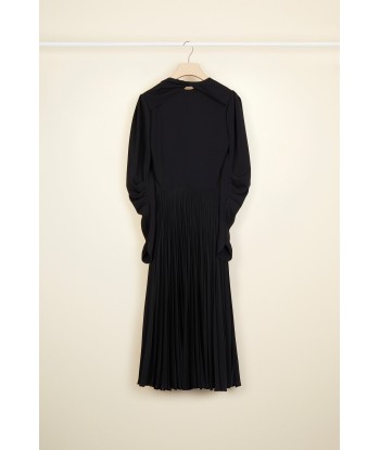 Twisted collar pleated dress 2 - 3 jours ouvrés.