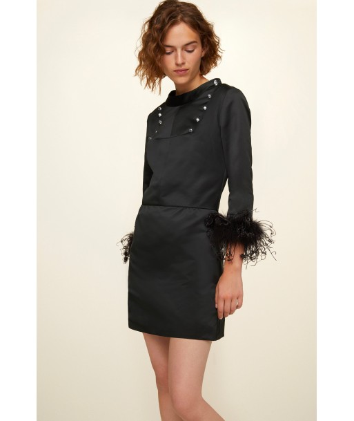 Feather-embellished satin dress À commander